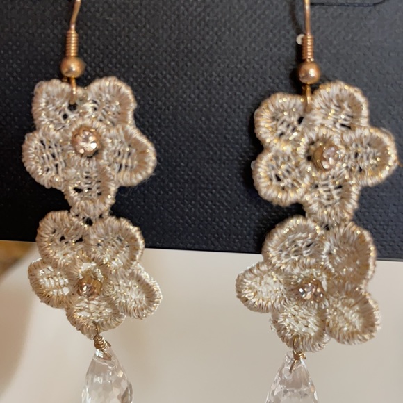 Cookie Lee Earrings - Picture 4 of 4